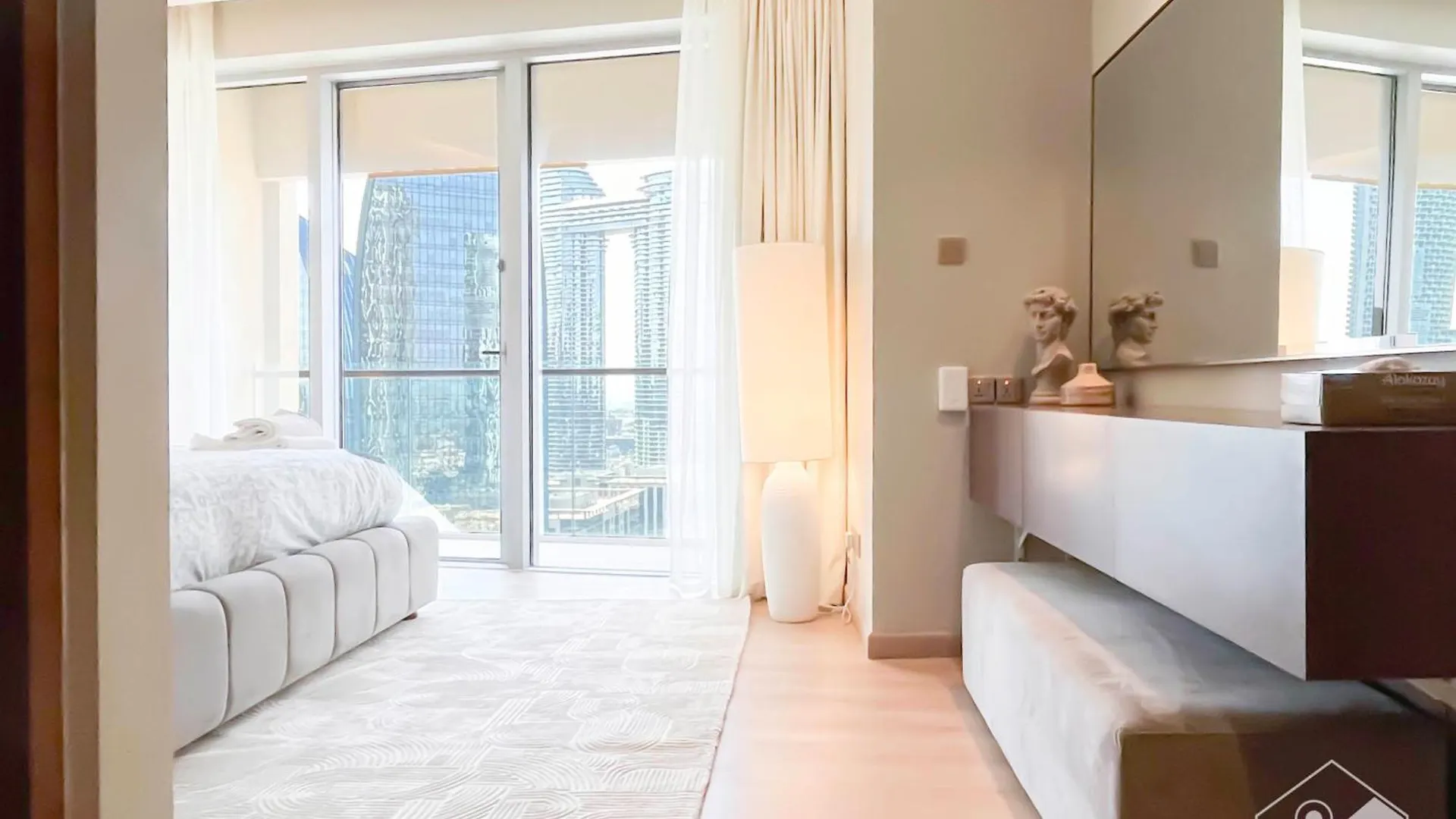 Dubai Mall Kempinski Residence 1Bedroom Balcony